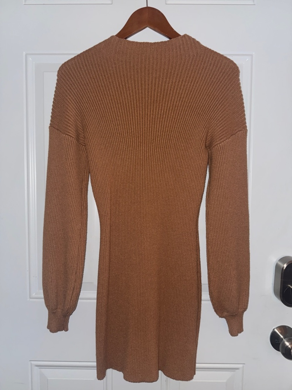 Vici Ribbed V‑Neck Knit Tunic in Camel Brown